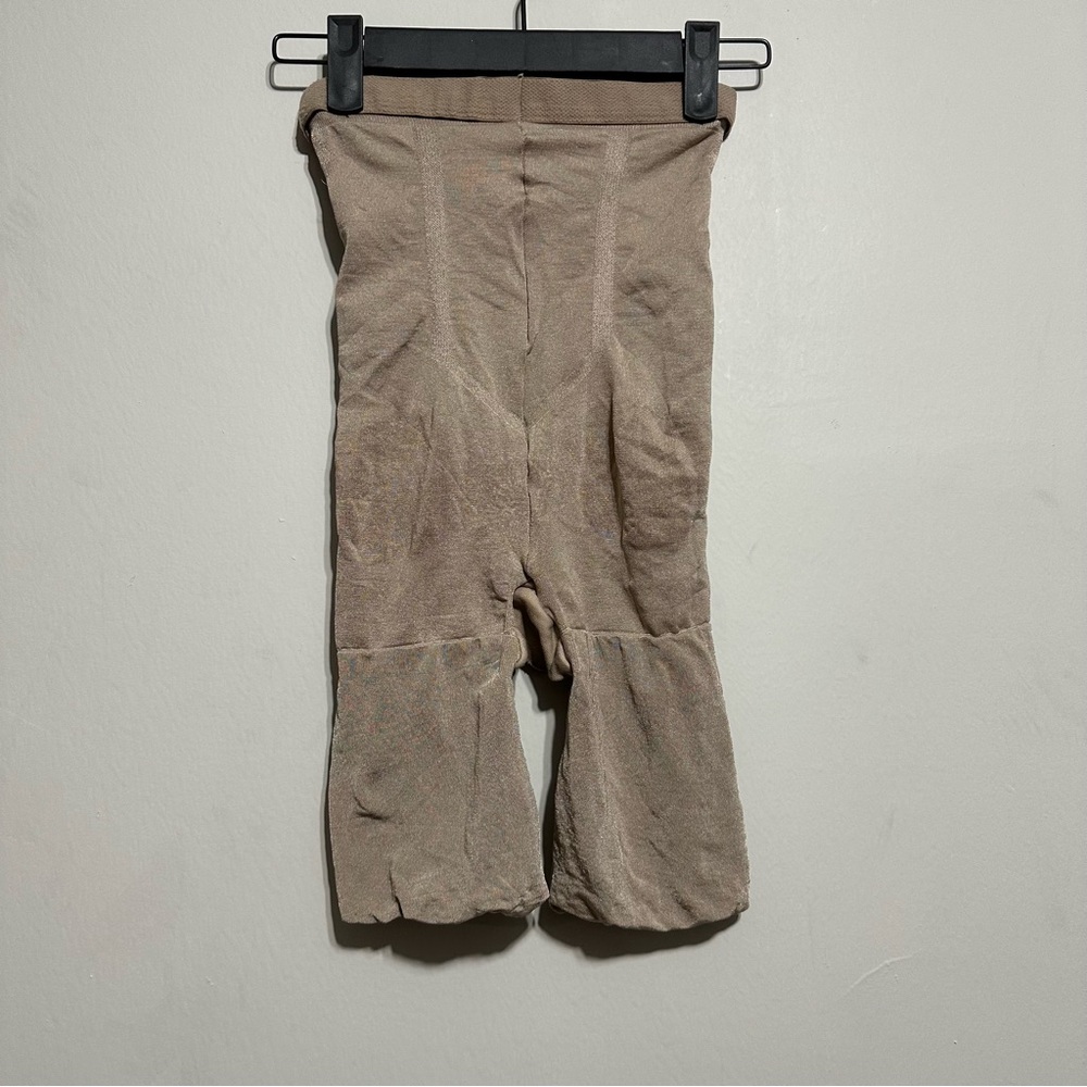 Women’s Spanx Tummy and Thigh Control Neutral Tan Size B by Sarah Blakely NWOT